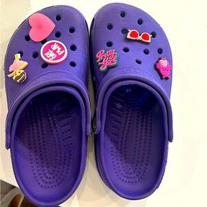 Purple crocs here !!